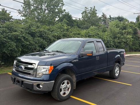 Used 2013 Ford F150 XLT w/ Mid Equipment Group AWD/4WD image 1