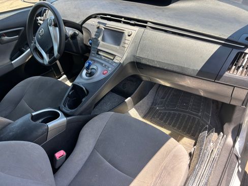 Used 2013 Toyota Prius Three FWD image 11