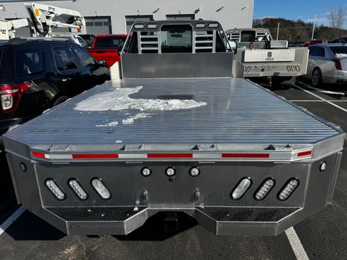 Used 2024 Ford F450 XL image 4