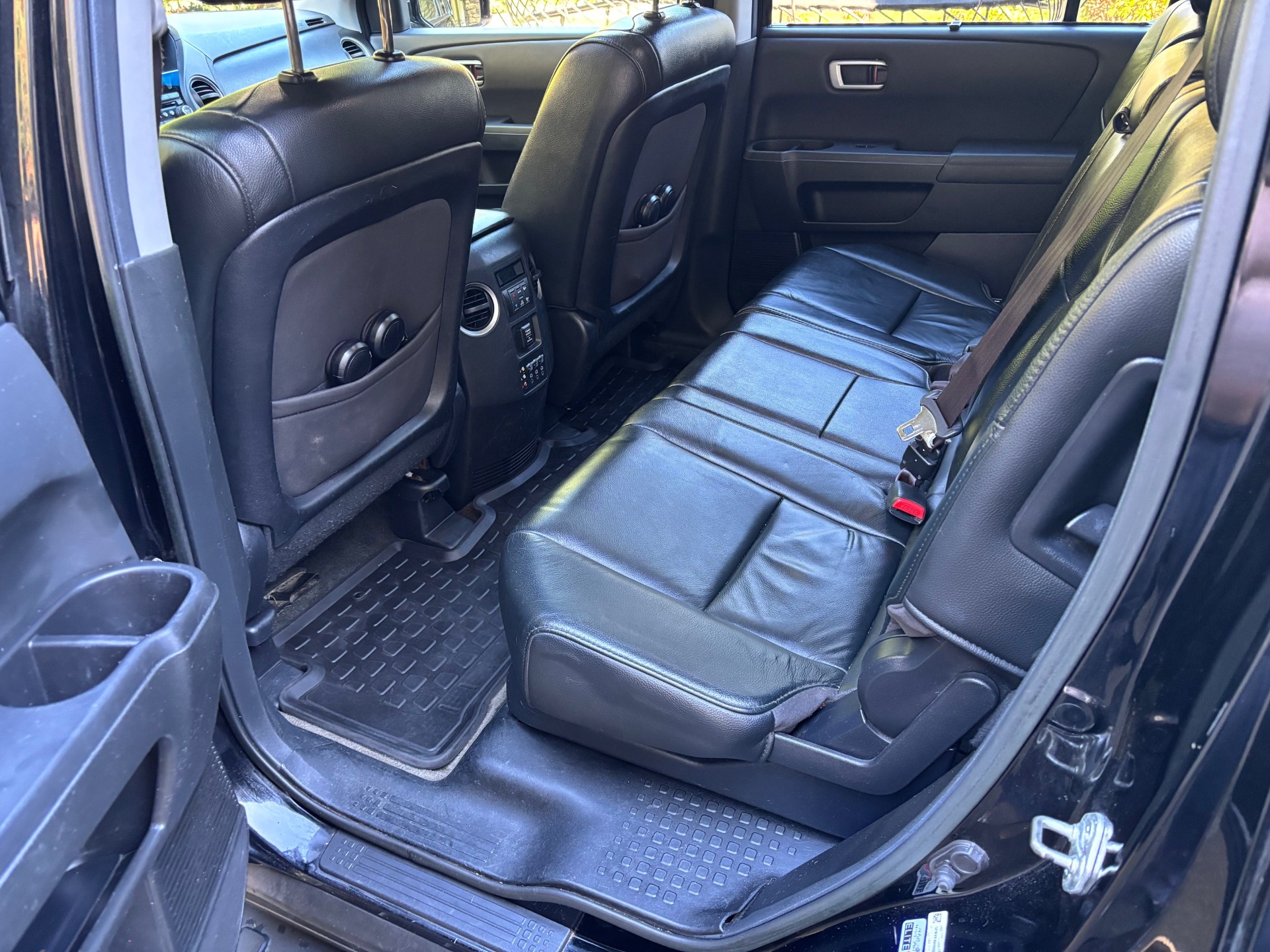 Used 2013 Honda Pilot Touring image 12