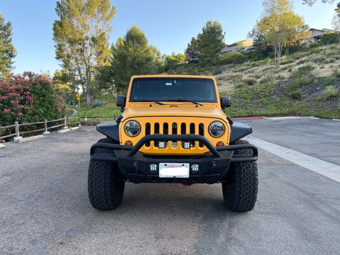 Used 2012 Jeep Wrangler Unlimited Sport w/ Black Appearance Group AWD/4WD image 5