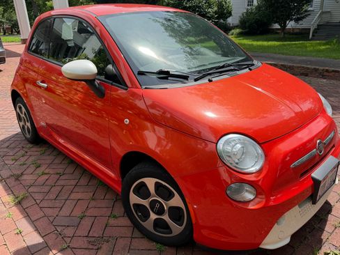 Used 2016 FIAT 500 e FWD image 5
