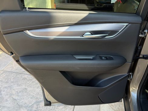 Used 2022 Cadillac XT5 Luxury FWD image 13