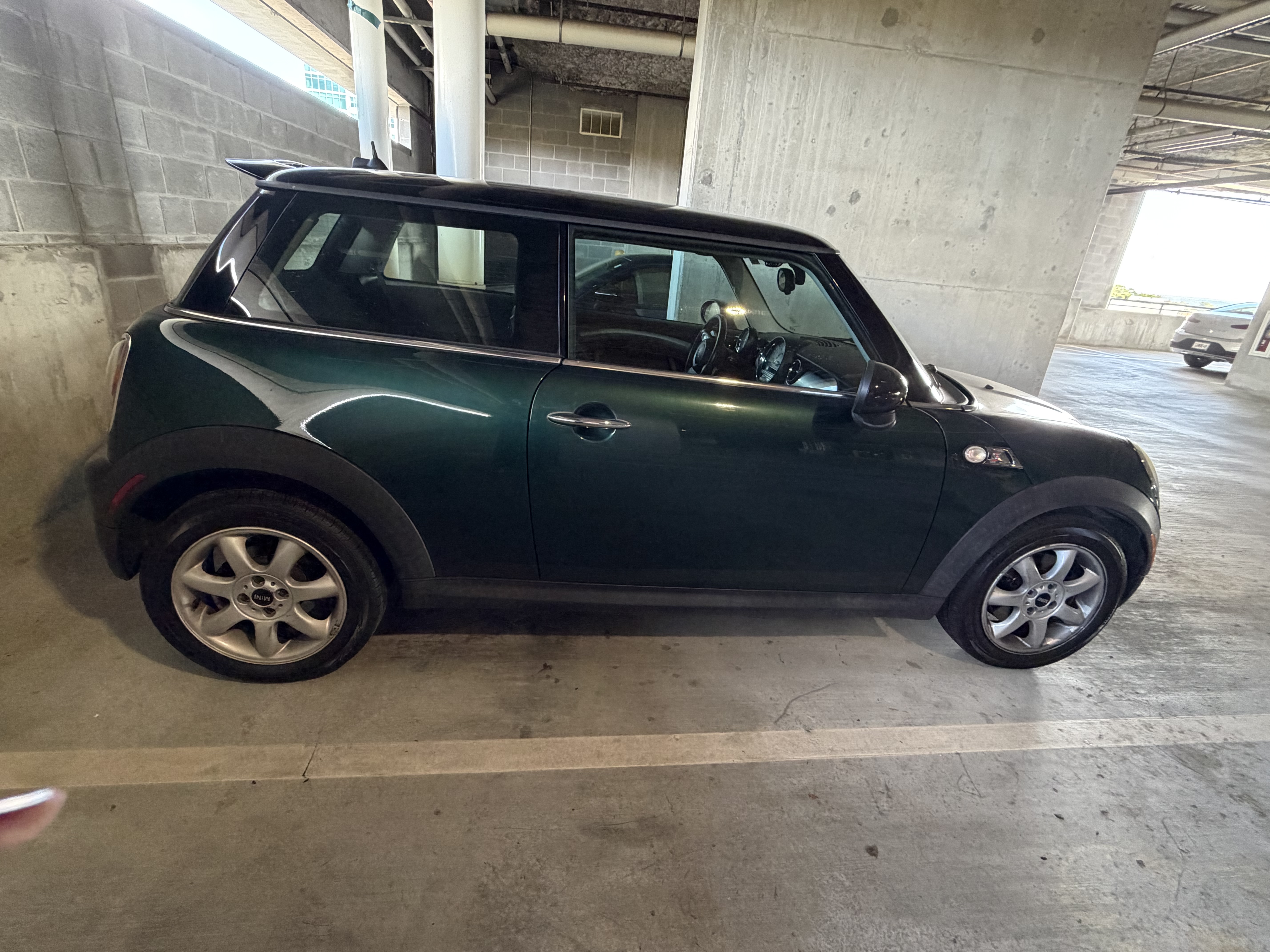 Used 2007 MINI Cooper S FWD image 2