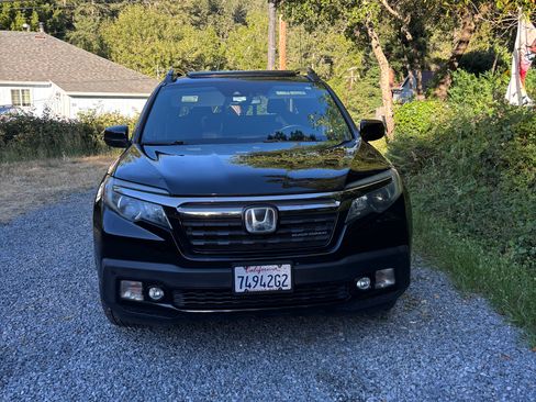 Used 2017 Honda Ridgeline Black Edition image 9