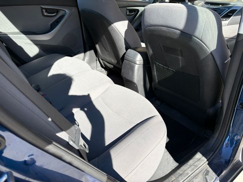 Used 2016 Hyundai Elantra SE image 10