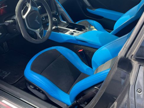 Used 2017 Chevrolet Corvette Grand Sport image 9