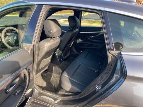 Used 2018 BMW 330i Gran Turismo xDrive image 16