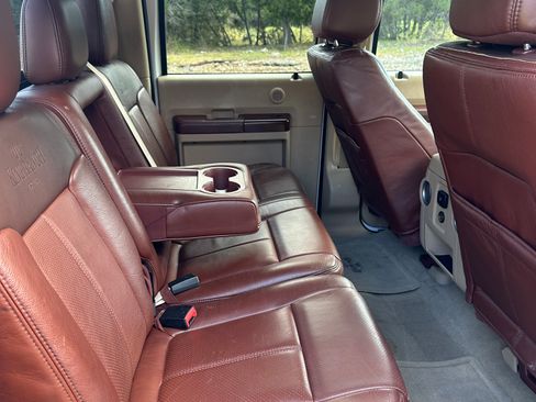 Used 2013 Ford F250 King Ranch w/ King Ranch w/Chrome Pkg AWD/4WD image 11