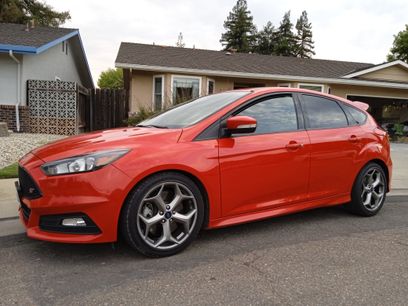 Used 2017 Ford Focus ST