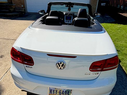 Used 2014 Volkswagen Eos FWD image 6