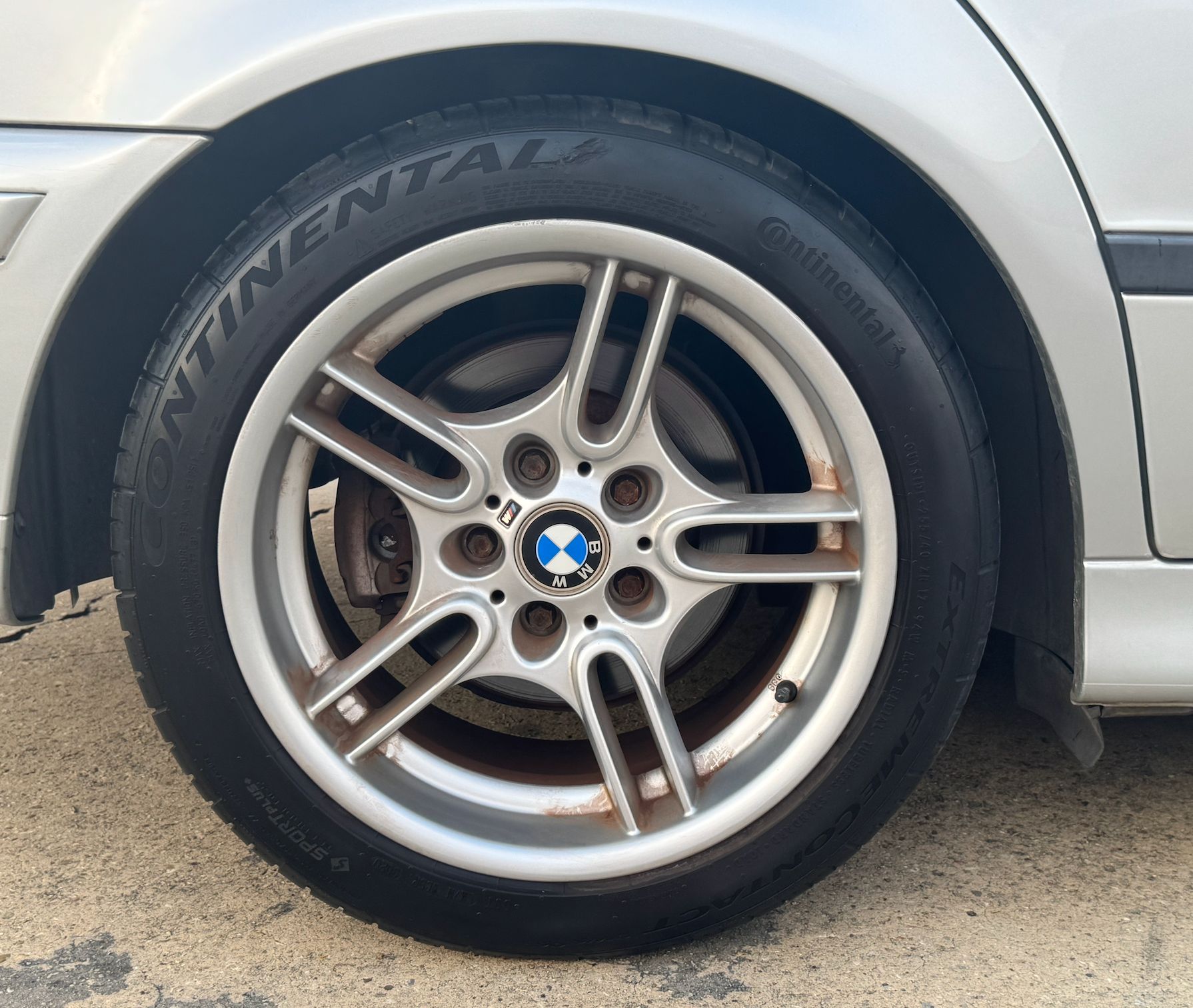 Used 2002 BMW 540i Sedan RWD image 12