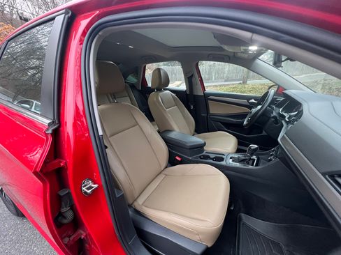 Used 2019 Volkswagen Jetta SE image 13