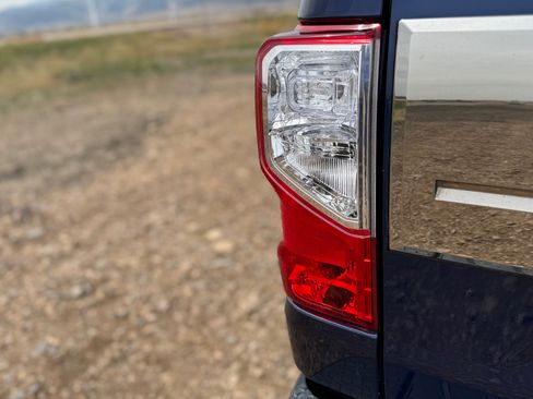 Used 2017 Nissan Titan Platinum Reserve AWD/4WD image 16