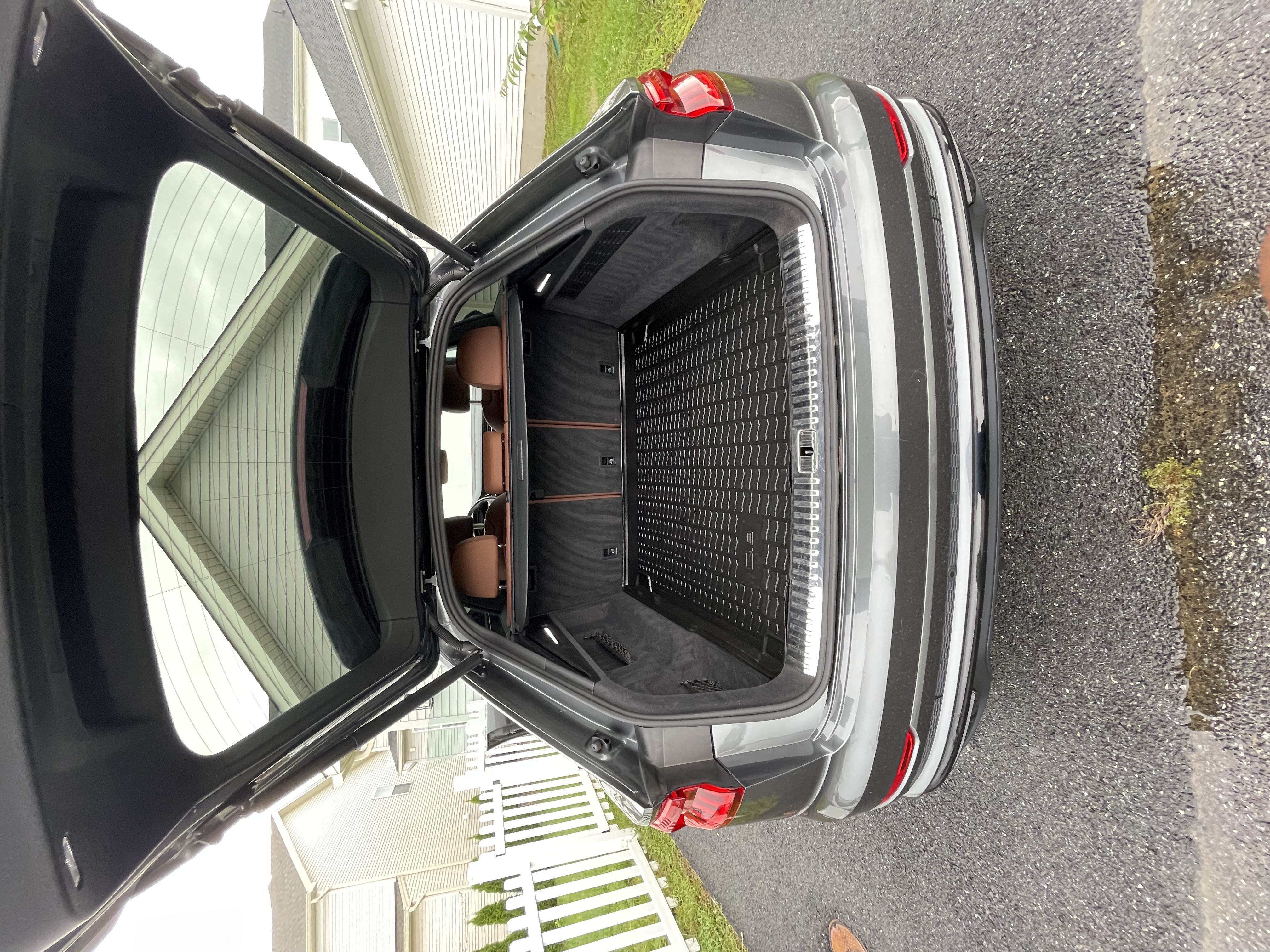 Used 2020 Audi Q8 Premium Plus w/ Premium Plus Package AWD/4WD image 21