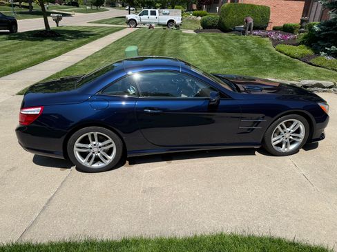 Used 2013 Mercedes-Benz SL 550 image 10