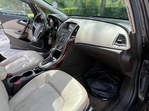 Used 2015 Buick Verano FWD image 12