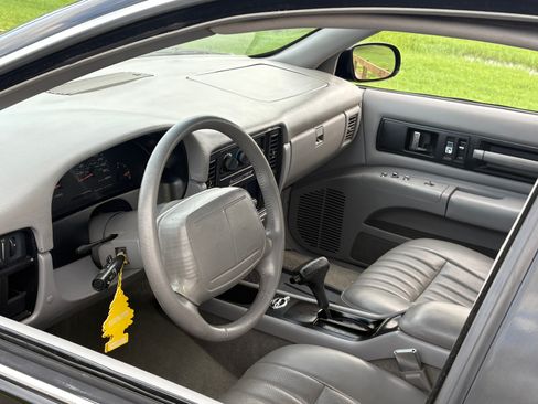 Used 1996 Chevrolet Impala SS image 9