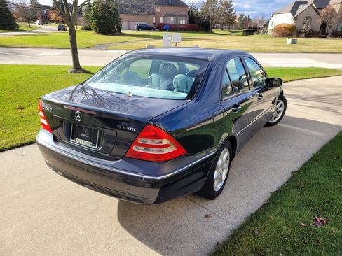 Used 2004 Mercedes-Benz C 240 4MATIC Sedan image 8