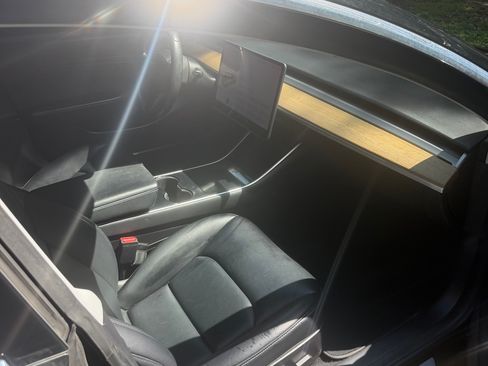 Used 2019 Tesla Model 3 Long Range AWD/4WD image 8