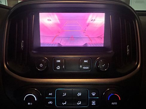 Used 2021 Chevrolet Colorado Z71 w/ Z71 Midnight Edition image 12