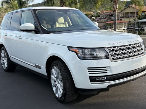 Used 2015 Land Rover Range Rover Supercharged image 9