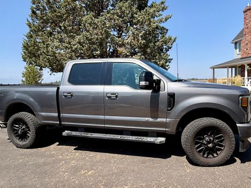 Used 2022 Ford F350 Lariat w/ Black Appearance Package AWD/4WD image 9