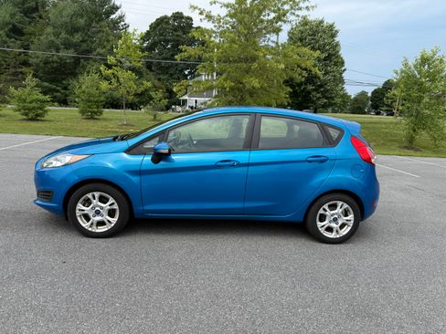 Used 2015 Ford Fiesta SE FWD image 5