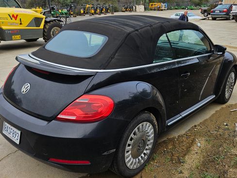 Used 2014 Volkswagen Beetle 1.8T image 4
