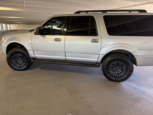 Used 2016 Ford Expedition EL XLT AWD/4WD image 2