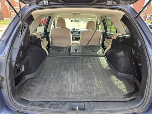 Used 2015 Subaru Outback 2.5i Premium image 9