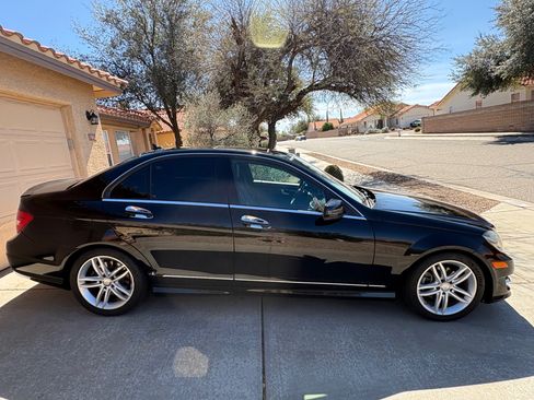 Used 2014 Mercedes-Benz C 250 Sedan image 5