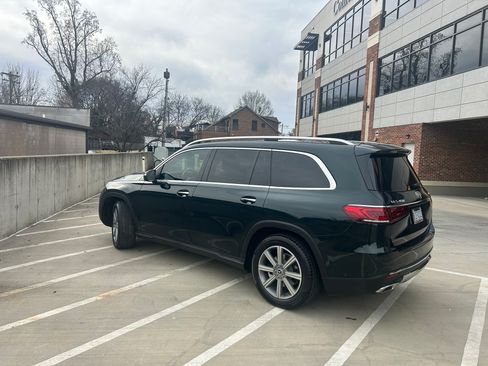 Used 2022 Mercedes-Benz GLS 450 450 4MATIC Sport Utility 4D image 2