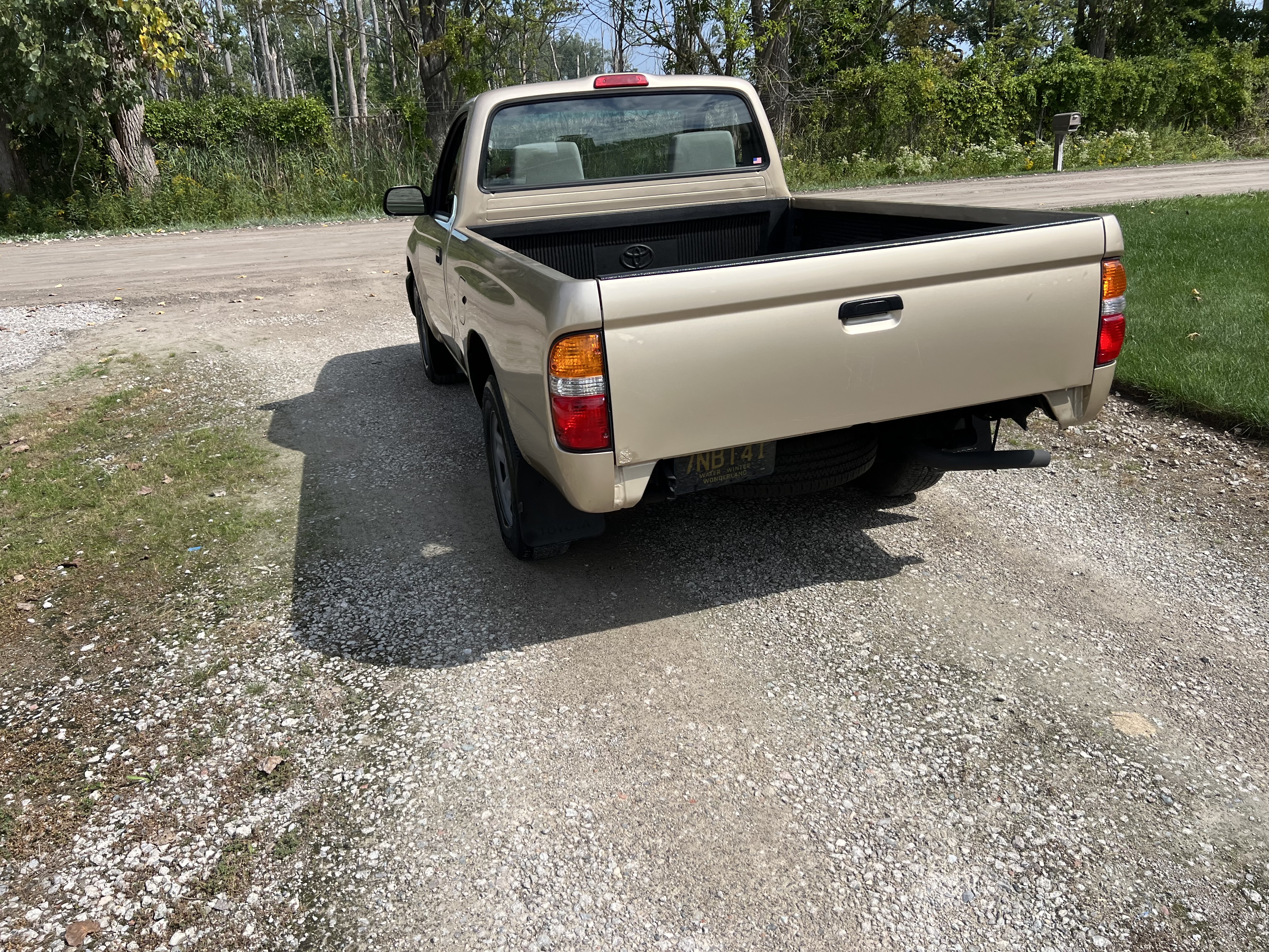 Used 2002 Toyota Tacoma 2WD Regular Cab w/ Enhancement Pkg image 11