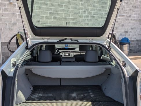 Used 2010 Toyota Prius Five FWD image 23