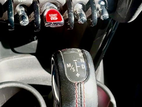 Used 2019 MINI Cooper S w/ Signature Upholstery Package image 21