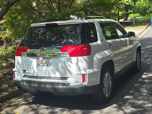 Used 2017 GMC Terrain SLT w/ Open Road Package FWD image 5