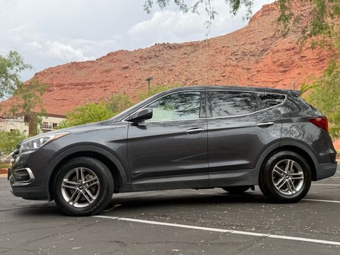 Used 2017 Hyundai Santa Fe Sport FWD image 5