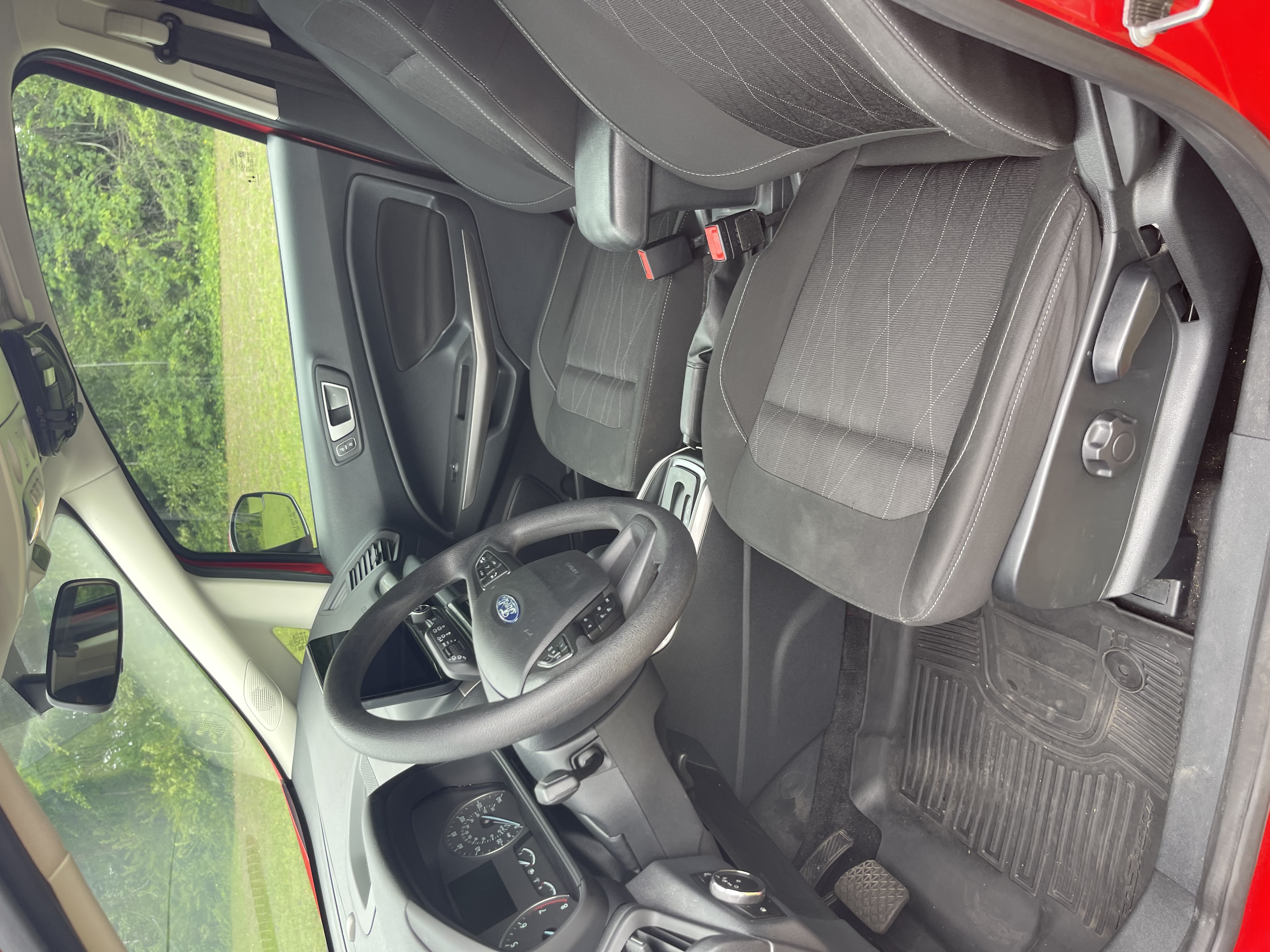 Used 2021 Ford EcoSport SE FWD image 6