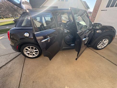 Used 2015 MINI Cooper S image 9