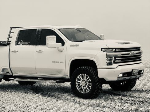 Used 2020 Chevrolet Silverado 3500 High Country w/ Z71 Off-Road Package image 8