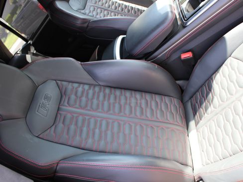 Used 2021 Audi RS Q8 Sport Utility 4D image 19