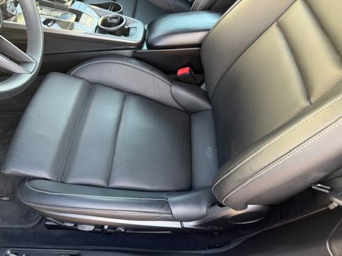 Used 2022 Porsche 911 Carrera image 5