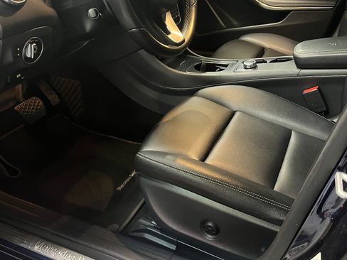 Used 2017 Mercedes-Benz GLA 250 4MATIC image 16