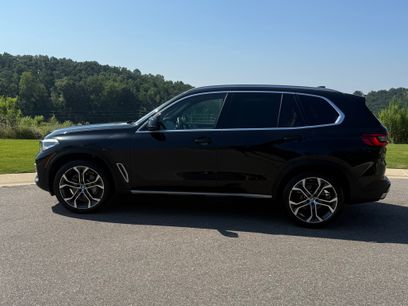 Used 2019 BMW X5 xDrive40i w/ Premium Package 2
