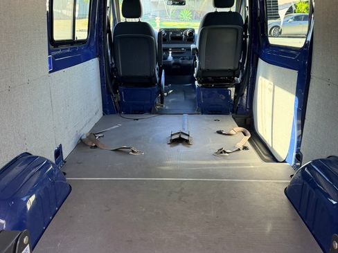 Used 2019 Mercedes-Benz Sprinter 144 Cargo image 10