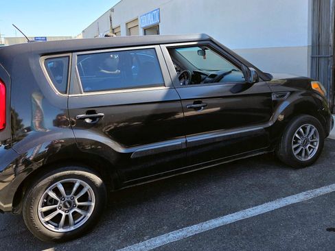 Used 2012 Kia Soul image 2