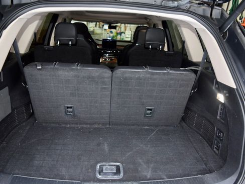 Used 2020 Lincoln Aviator Reserve w/ Equipment Group 202A image 11