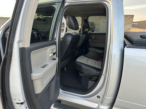 Used 2012 RAM 1500 Big Horn image 29