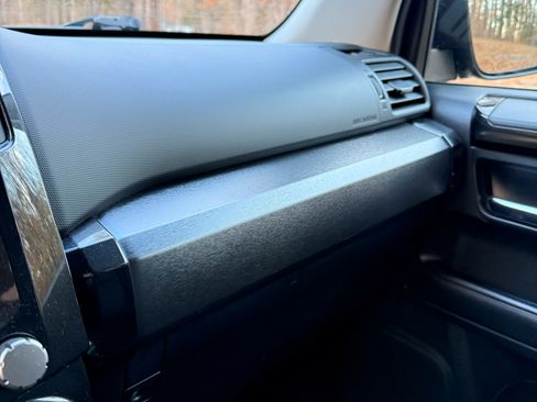 Used 2021 Toyota 4Runner TRD Off-Road Premium image 19